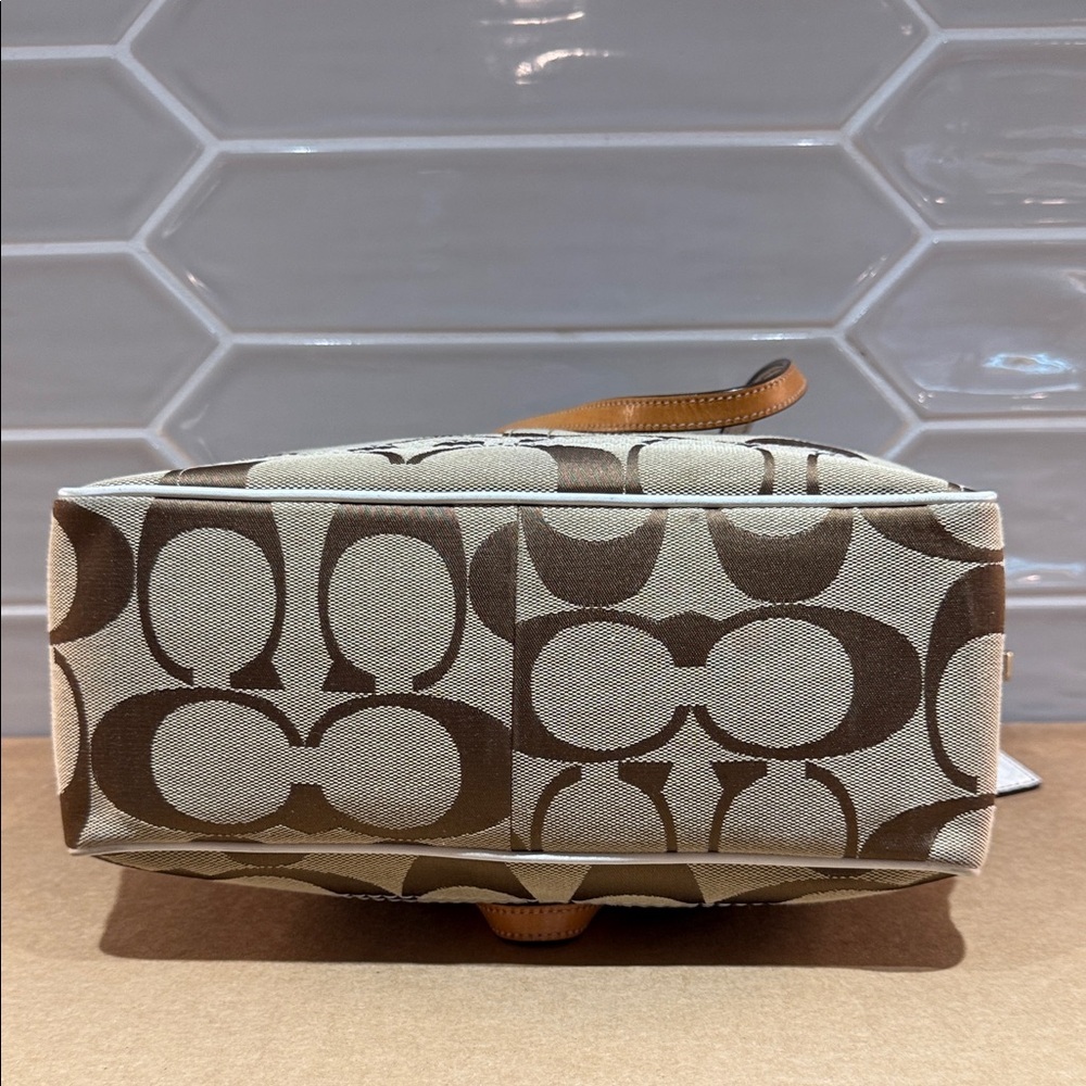 Coach Jacquard Tote Khaki White Python Trim Nearly Perfect Condition! - Picture 13 of 16